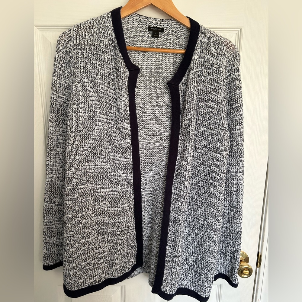 Ann Taylor factory size large sweater